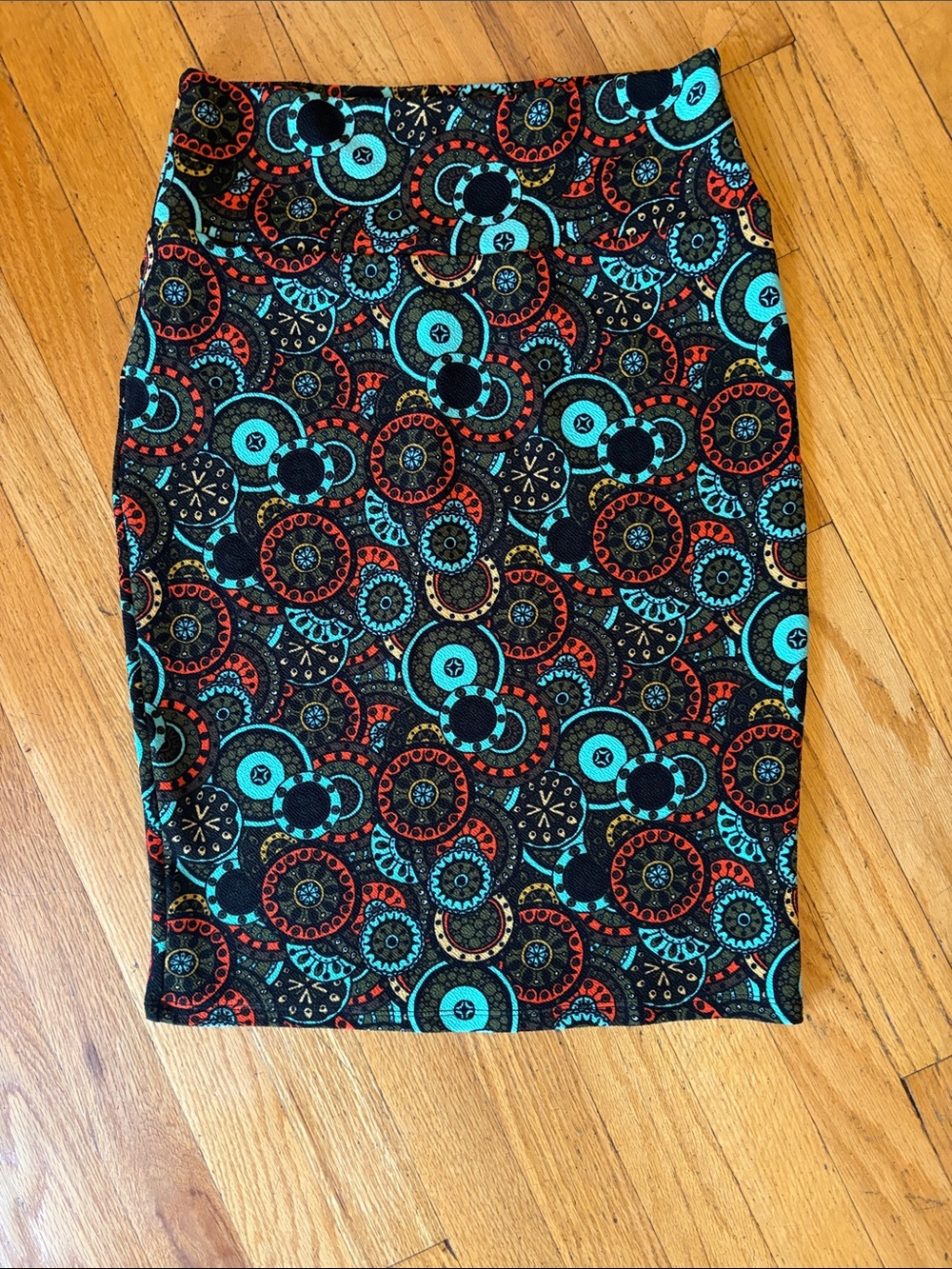 Circular Print Lula Roe Pencil Skirt in Black with Teal & Red